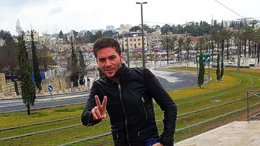 Lori a petrecut trei zile cu un tanar frumusel foc in Israel. Vezi aici pe cine a dus in Tara Sfanta