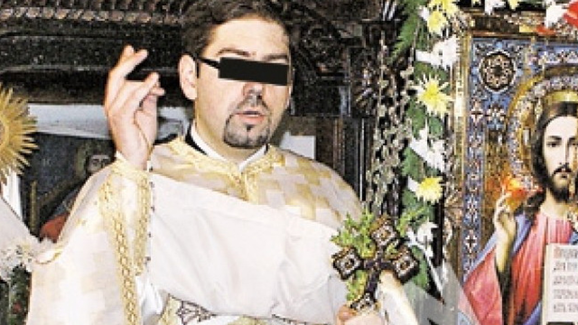 “Dumnezeule, suntem barbati! Ai mai fost cu gay?" Ce s-a ales de parintele homosexual de la Resita dupa ce a fost data afara!