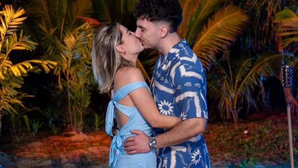 Bianca Iotu și Remi Dobre de la Insula Iubirii au vorbit despre diferența de 13 ani. Replica lui a stârnit râsete