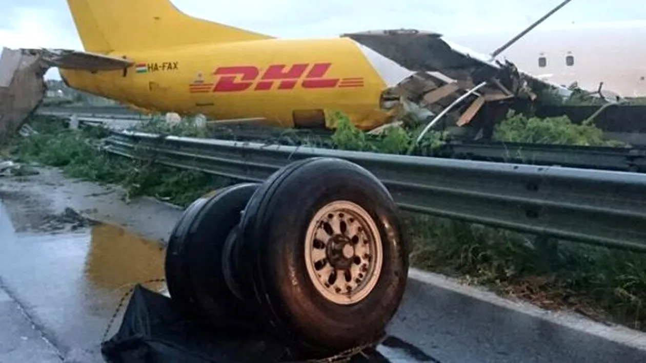 Incident aviatic în Italia! Un avion de tip cargo a ieşit de pe pistă în timpul aterizării!