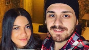BETTY SALAM s-a pus serios pe slăbit, iar acum şi-a arătat formele sexy în direct!