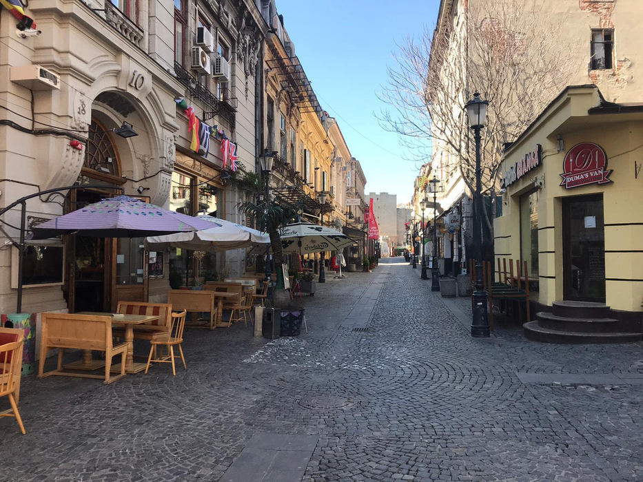 Majoritatea localurilor din Centrul Vechi și-au încetat activitatea