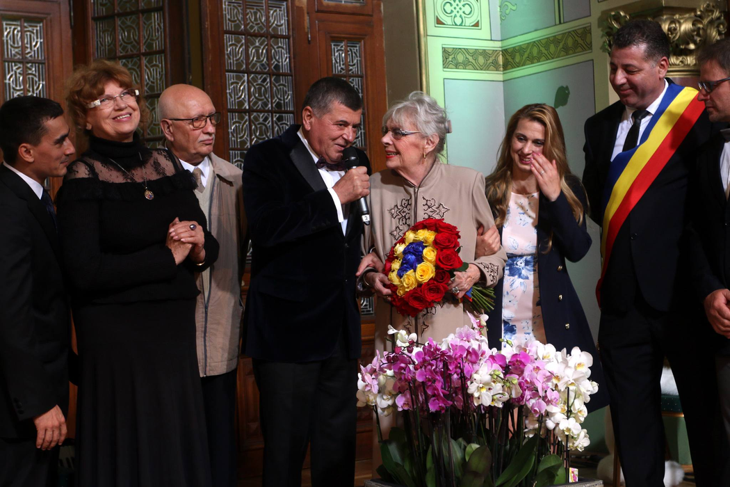 Cezara Dafinescu, la un eveniment al primarului Emanoil Savin. Foto Facebook