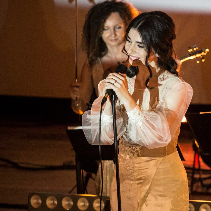 Andreea Marin îi sare în ajutor Alexandrei Uşurelu, după ce artista i s-a destăinuit: „Mă aflu într-o situaţie delicată, o boală autoimună…”
