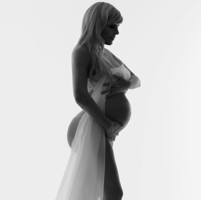 Țara unde a fost fotografiată Elena Udrea alături de iubitul ei! Reacția Elenei Băsescu când a văzut poza