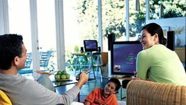 Timpul indelungat petrecut in fata televizorului creste riscul de infarct