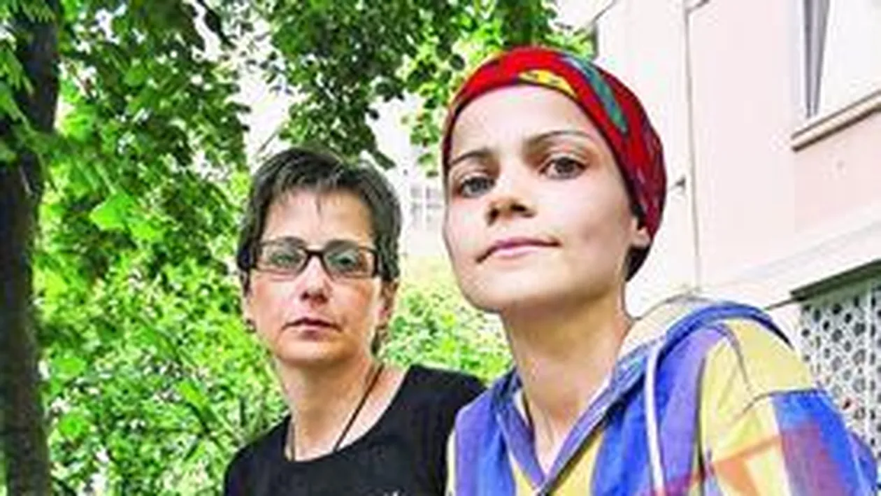 O tanara actrita se lupta pentru viata ei