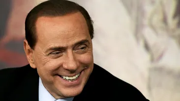 Silvio Berlusconi, 76 de ani, şi-a anunţat logodna cu Francesca Pasle, 27 de ani, deşi este în continuare căsătorit!