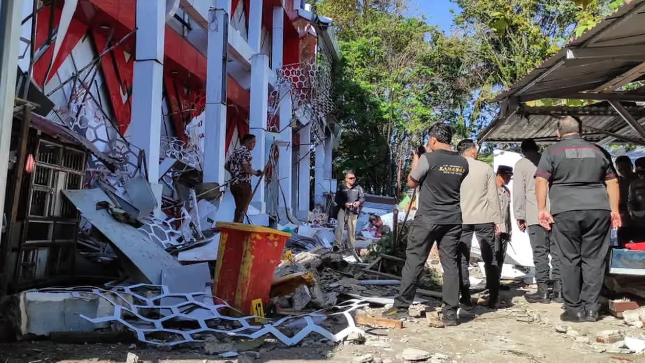 Cutremur de 7,4 grade Richter în Indonezia! Oamenii au intrat în panică totală