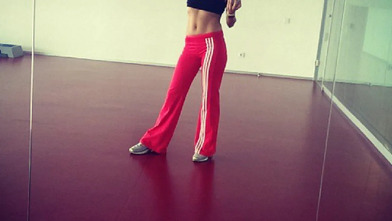 Abdomen de invidiat! Cine crezi ca e vedeta care a slabit atat de mult si a reusit sa arate atat de bine intr-un timp scurt?