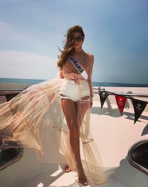 Ea va reprezenta România la Miss Universe 2016 din Filipine! Cum arată în lenjerie intimă TEODORA DAN