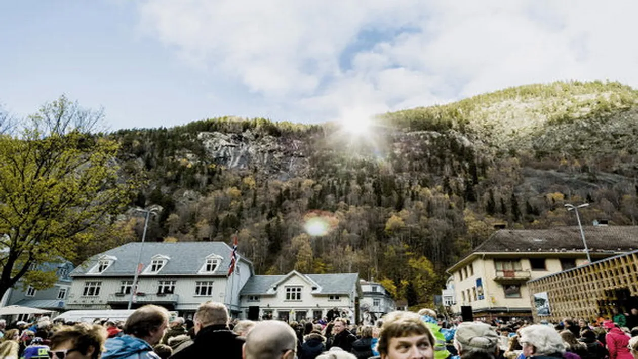 Ce DUMNEZEU e aia de-acolo? Incredibil ce au putut sa faca oamenii astia, ca sa aiba SOARE in plina iarna