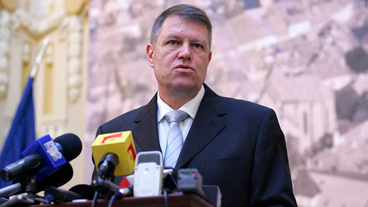 Internautii il iau la misto pe Iohannis. VEZI AICI ce gafa a mai facut candidatul ACL!