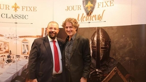 Dupa concert, Salam si Goran Bregovic au luat cina cu Piedone. Vezi cum i-a rasfatat primarul, cu mici si struguri murati!