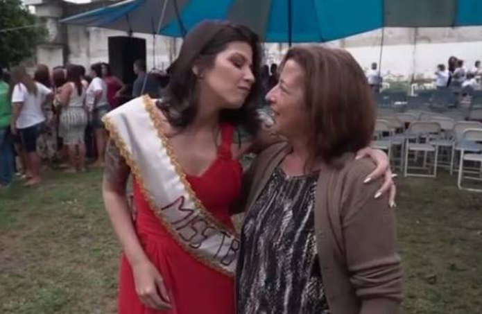 Ea este MISS Puşcărie 2017! Imagini fabuloase cu cea mai frumoasă şi periculoasă femeie închisă pentru crimă!