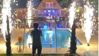 La un pas de tragedie! Un tânăr a ajuns la spital după ce a fost rănit de artificii, în timp ce era la o petrecere. Momentul, filmat în direct