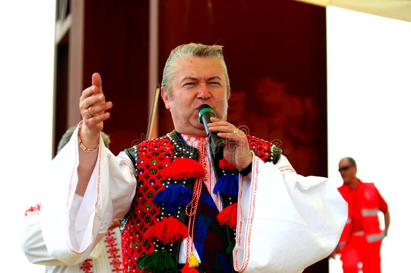 Gheorghe Turda pe scenă 
sursă foto: arhivă presă