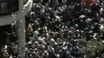 VIDEO In Rio de Janeiro ploua cu bani! VEZI AICI cum au reactionat oamenii!