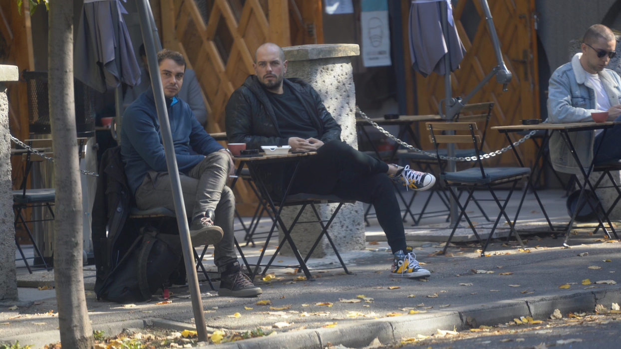 Bromania și Adrian Nicolae, împreună la o terasă / Sursă foto: CANCAN