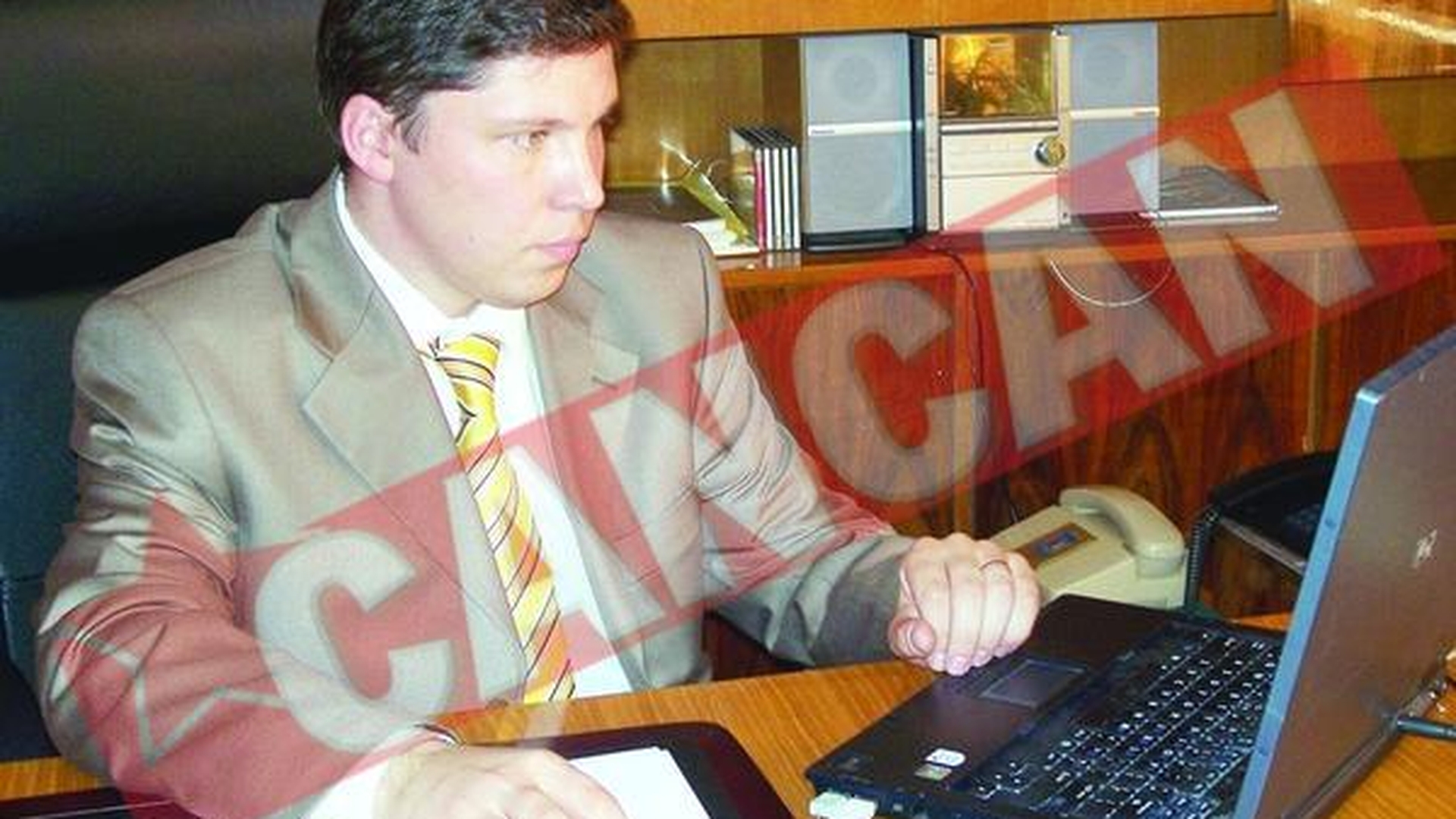 Prefectul de Vaslui, pe messenger cu ministrii