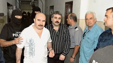 Detalii incredibile despre o cearta crunta intre Ion si Vasile Balint! Primul scandal intre Nutu si Sile Camataru! Si-a dat afara din casa fratele mai mic!