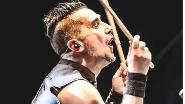 Bateristul trupei rock The Offspring, dat afară pentru că refuză să se vaccineze