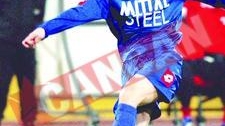 Teapa de 3.000 de dolari