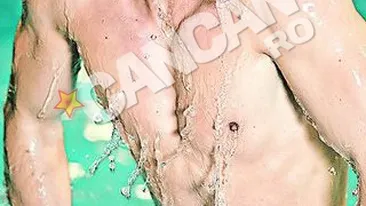 Fetele de la Burlacul demonteaza mitul barbatului fatal Vladimir Draghia. Poarta aceleasi sosete o saptamana