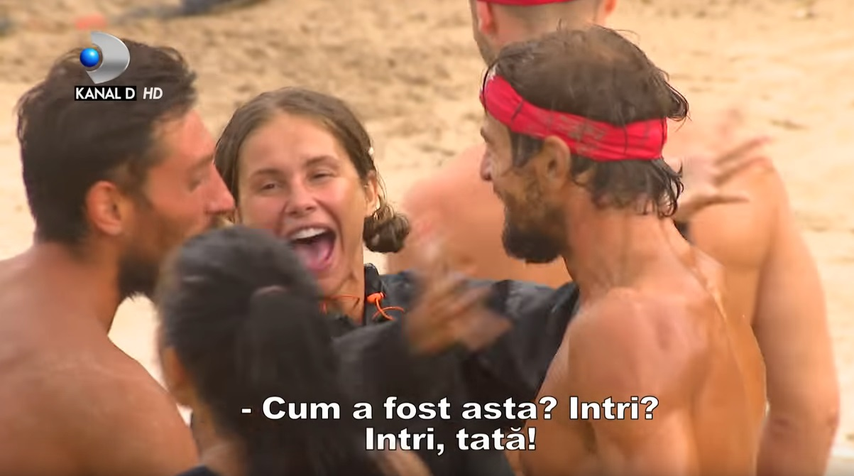 Imagini scandaloase cu Graţiela, la Survivor România! Andrei Duban, ce mai zici de data asta? A sărit şi l-a pupat, fără să îşi dea seama că este filmată