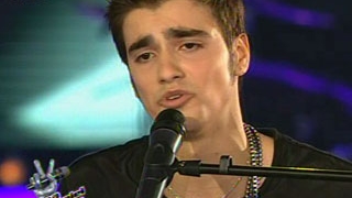 Un concurent de la "Vocea Romaniei" i-a facut o surpriza lui Smiley! A cantat perfect melodia "In lipsa mea"!