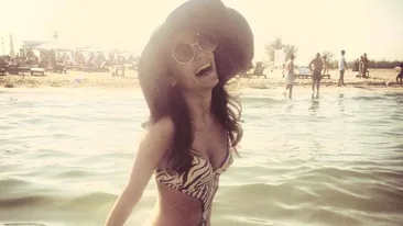 Ea este bomba sexy care poate pune mana pe averea celui mai excentric milionar din Bucuresti!