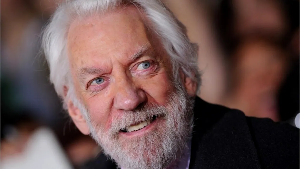 Celebrul actor Donald Sutherland, accidentat într-un hotel din București. A fost salvat de SMURD