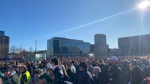 Protest anti-mască în Germania. Mii de persoane au ieșit în stradă.  A fost nevoie de intervenția autorităților