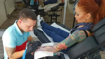 Maria Ilioiu, una dintre ispitele de la “Insula Iubirii”, a făcut anunțul decisiv după ce s-a ales cu mâna stângă distrusă din cauza unui tatuaj