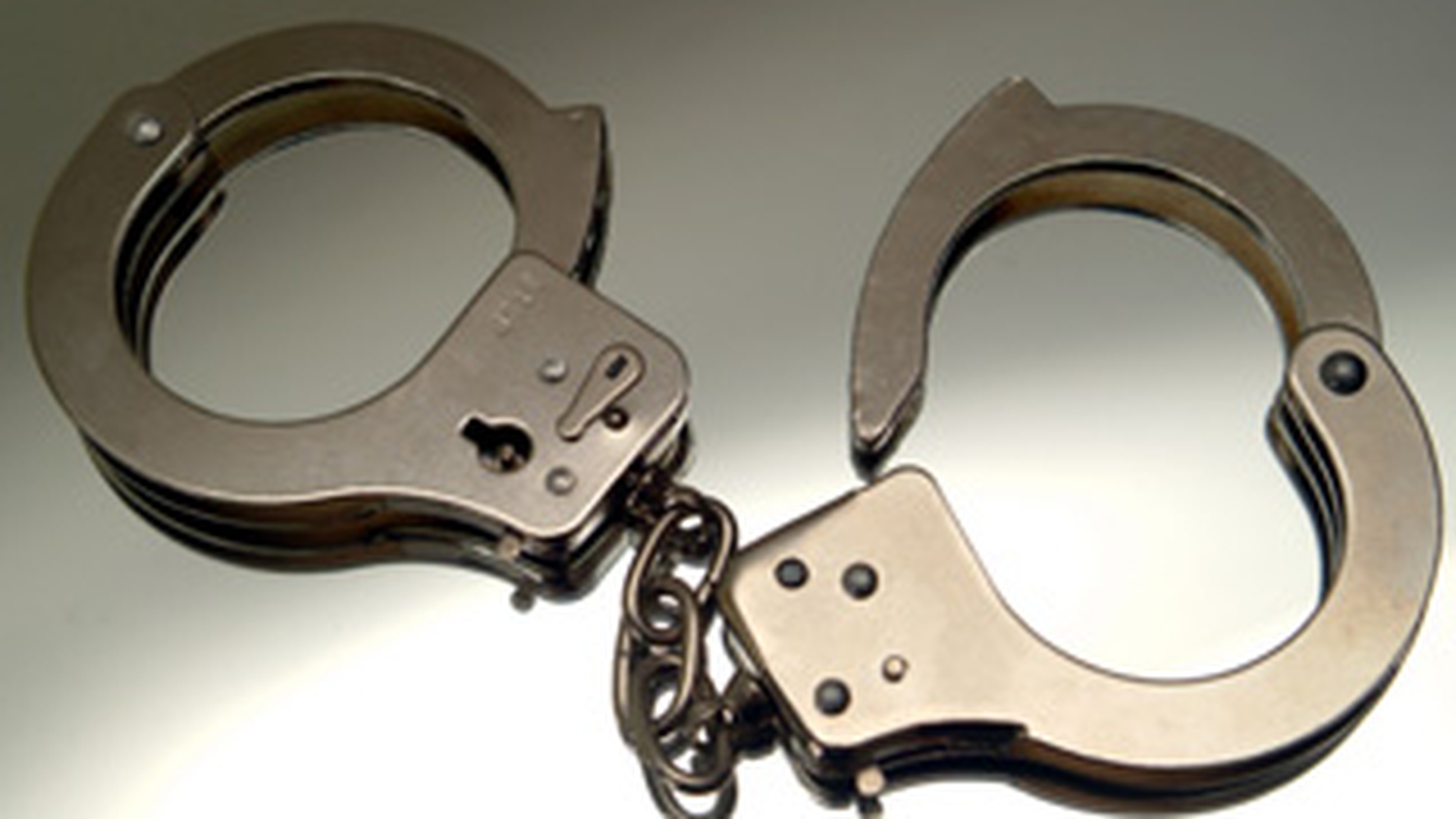 Principalul suspect in cazul uciderii a doi soti din Targoviste a fost arestat preventiv