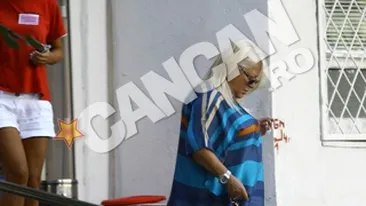 Mirabela Dauer a stat doua ore la coafor pentru o intalnire cu colegul ei Raul, dar la restaurant a sorbit din ciorba!