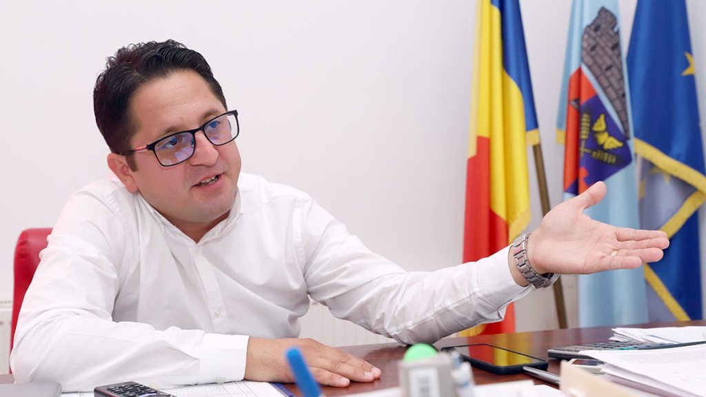Octavian Stănescu, viceprimarul din Caracal, a rupt tăcerea. “Nu există oraș fără clanuri mafiote! Doar dacă ești idiot poți...”