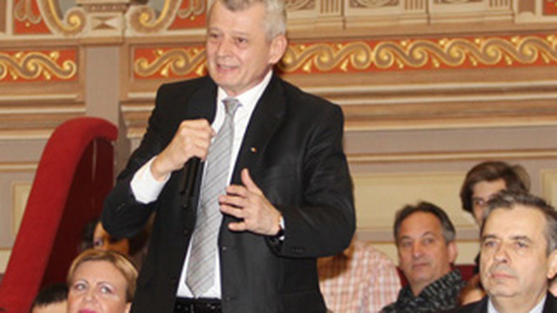 Primarul Oprescu a sarbatorit Ziua Mondiala a Sanatatii alaturi de zeci de medici, la Ateneul Roman