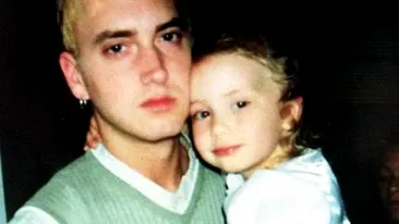 Aşa tată, aşa fată? N-ai să crezi cum arată fiica lui Eminem şi ce atitudine are! Vezi aici imagini cu adolescenta!