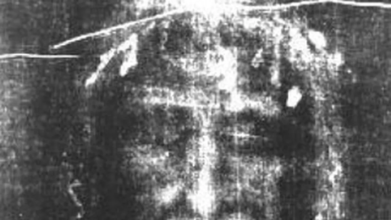 De ce apare numarul 15 pe Giulgiul Mantuitorului? Iata explicatia!