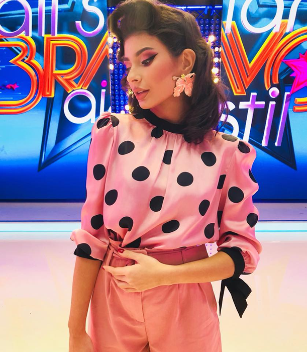Marisa Brînzaru de la “Bravo, ai stil” a fost cerută de soție! Prima fotografie cu inelul de logodnă