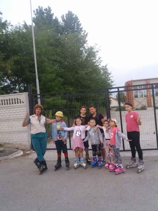 Doamna profesoară și elevii ei
