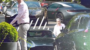 ”Regele construcțiilor” a reapărut în oraș cu un Aston Martin țiplă de 225.000 €!