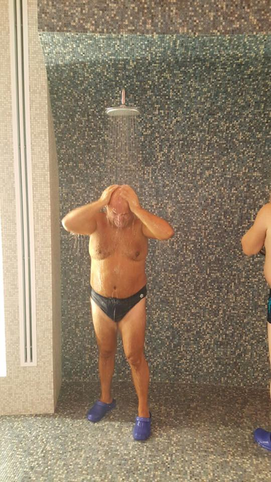 Axinte de la Vacanța Mare și-a făcut liposucţie și a slăbit 10 kilograme. Primele imagini cu actorul Florin Petrescu după intervenție