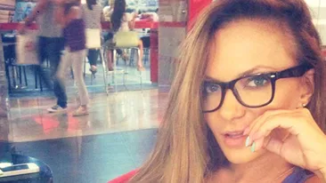 Problema de sanatate pe care Andreea Antonescu incearca sa o ascunda de fiecare data cand urca pe scena! “Este grava!”