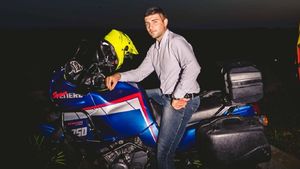 Mihai Lazăr, un motociclist de 26 de ani, a murit lovit de trăsnet. Tânărul s-a luptat o lună pentru viața sa