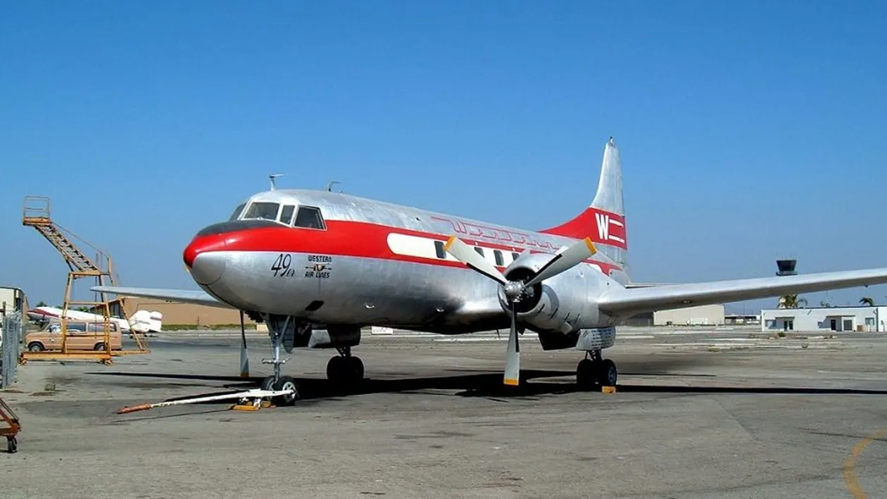 Un avion care trebuia să ajungă în Olanda s-a prăbușit! Care este starea victimelor