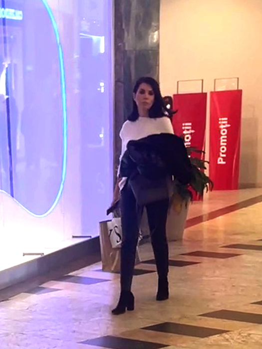 Simona Pătruleasa, după sesiunea de shopping (SURSA FOTO: CANCAN.RO)