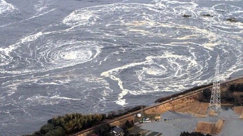 Japonia a fost zguduita puternic de un cutremur! Alerta de tsunami lansata la scurt timp. Primele imagini din timpul seismului