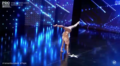Diana Boiachin - Aerial Ring
